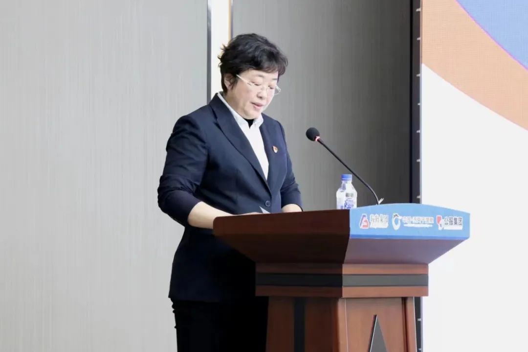 全网担保网集团、温泉集团、公服集团2023年新任干部任前集体谈话及集体送任仪式圆满结束