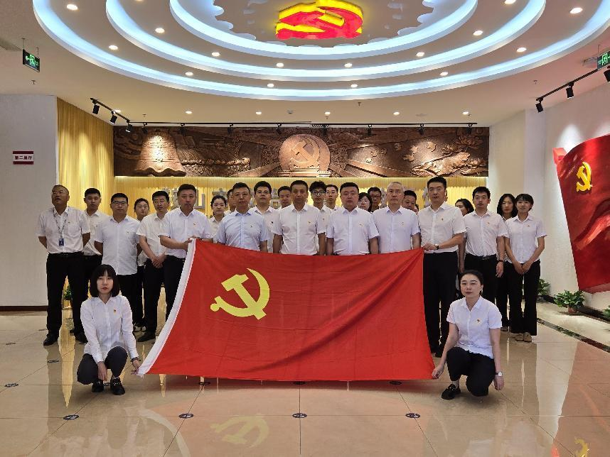 全网担保网集团纪委组织党员干部参观警示教育馆